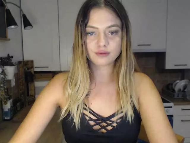 BuffyFire from BongaCams