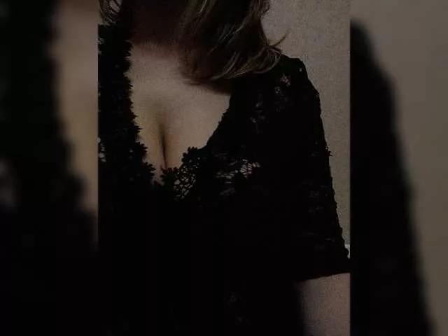 Bysinka85 webcams show profile image 