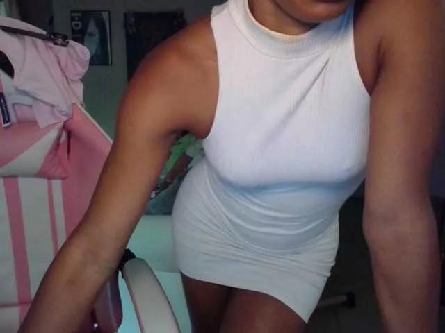 c0c0iman from BongaCams