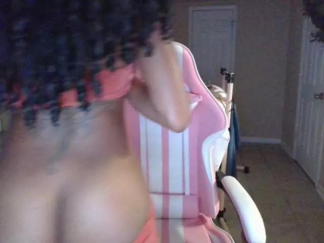 c0c0iman from BongaCams