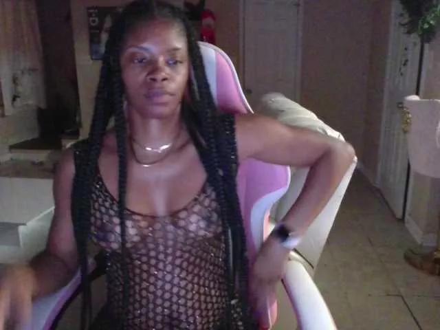 c0c0iman from BongaCams