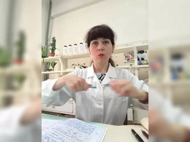 Caroliiine webcams show profile image 