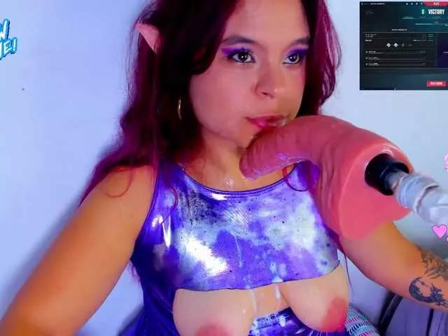 CassandraPret from BongaCams