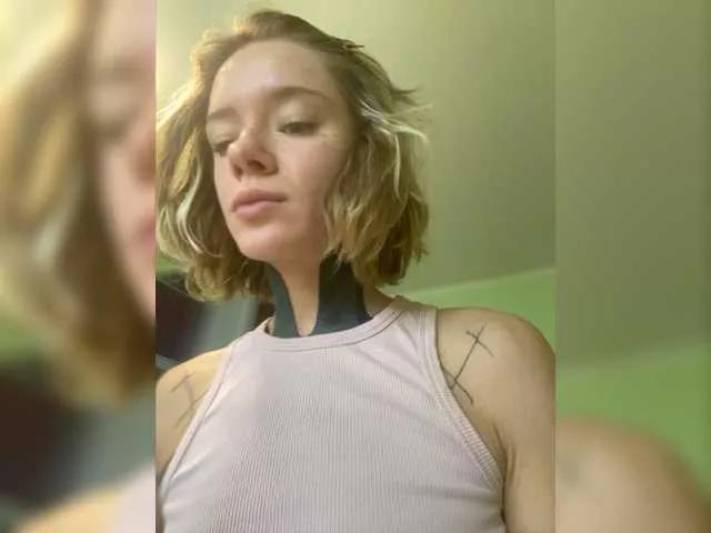 Cassiec from BongaCams