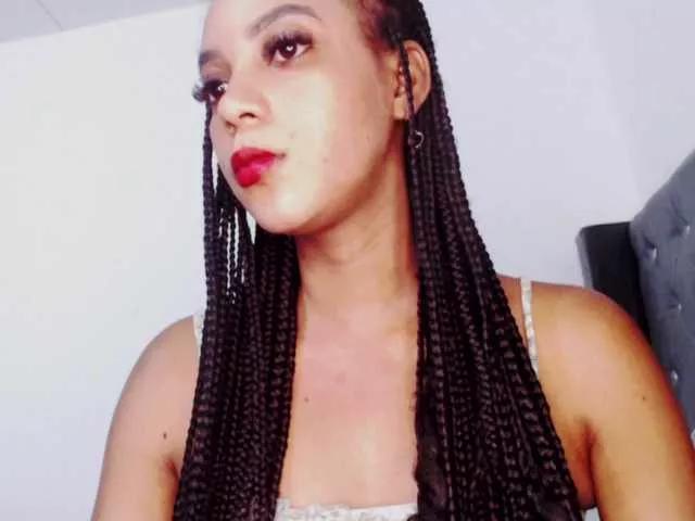 Cata-Santana from BongaCams