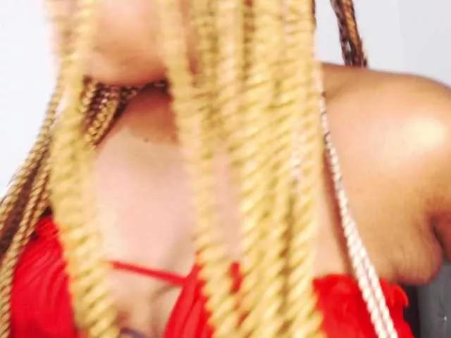 Cata-Santana from BongaCams