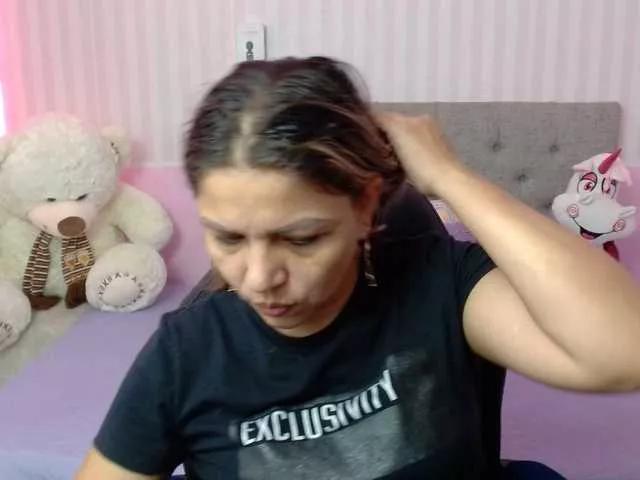 catabigass1 from BongaCams