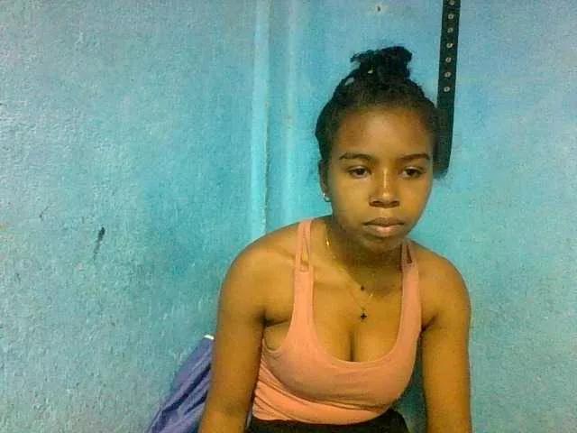 Chanella webcams show profile image 