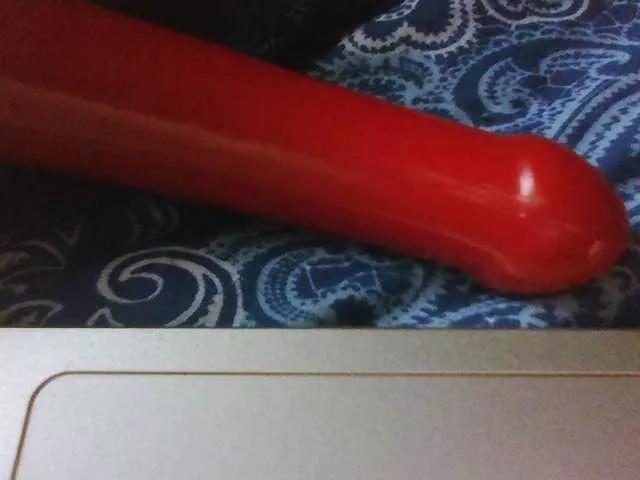 Cinnamon75 from BongaCams