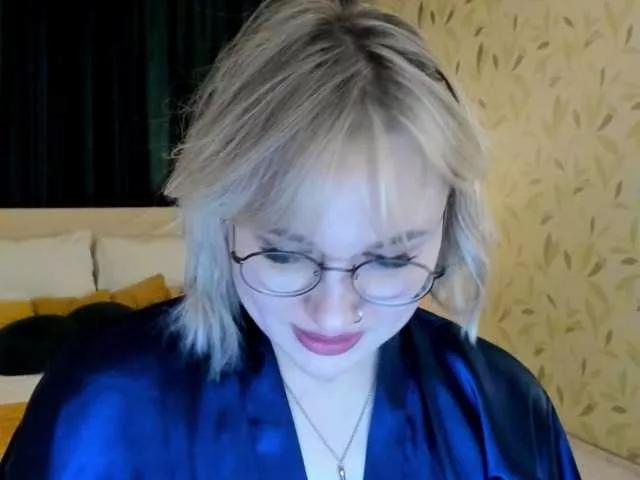 CloeHarris webcams show profile image 