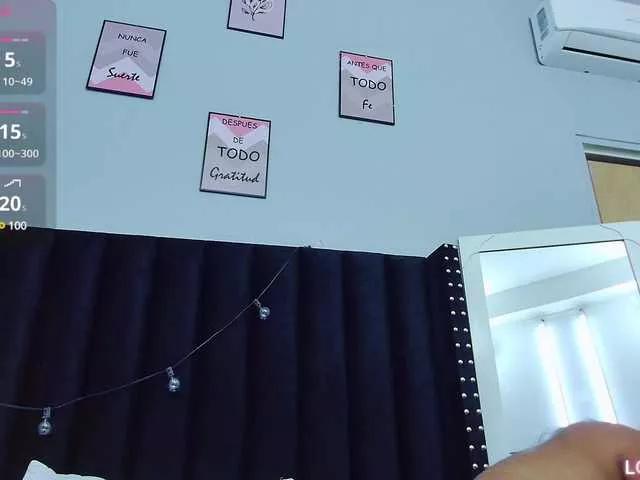 colombiamommy from BongaCams