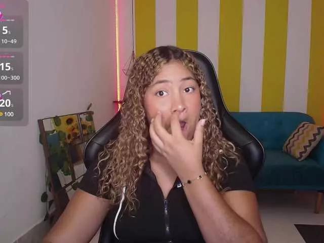 Cristalwar webcams show profile image 