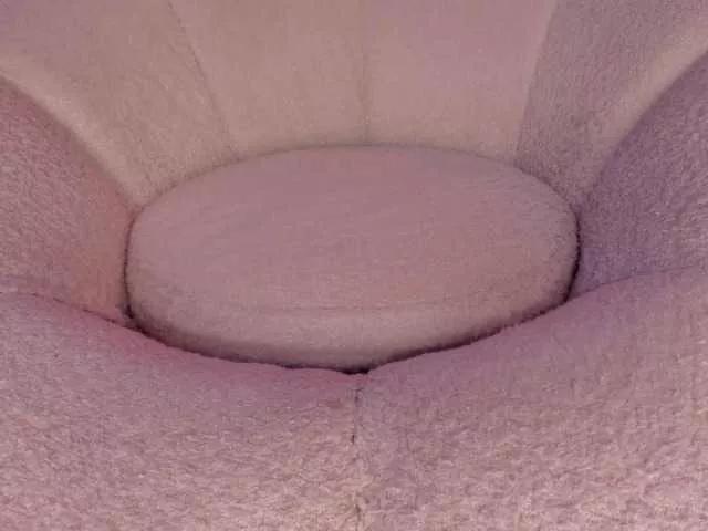 cutte-hanna18 from BongaCams