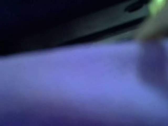 Cuttey30 webcams show profile image 