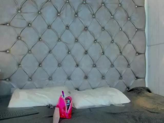 danaylia from BongaCams