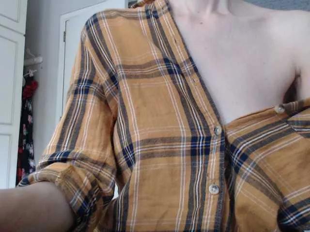 deadivina from BongaCams