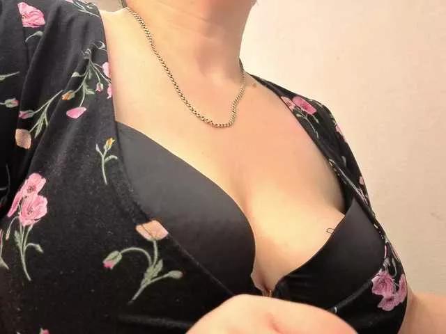 dolories from BongaCams