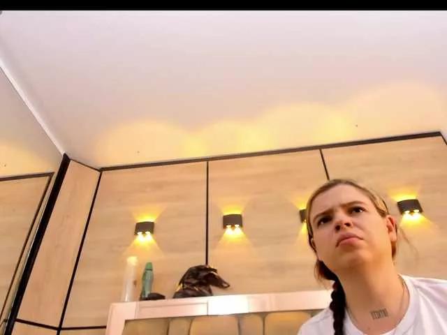 DorothyVegga from BongaCams