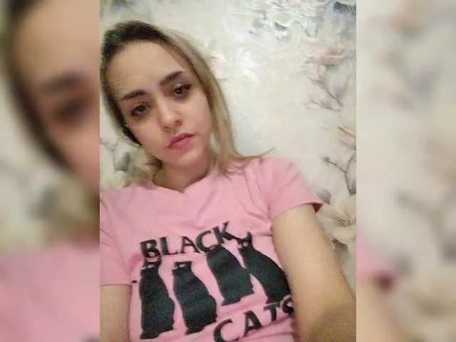 EleanorEustacia from BongaCams