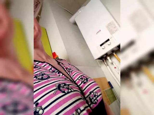 Elena565-1 from BongaCams