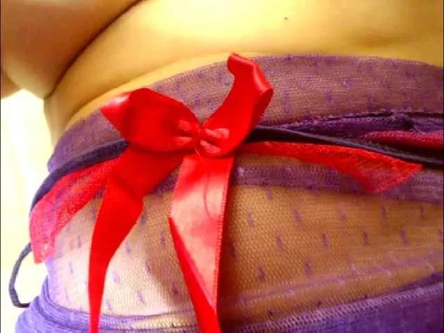 Elena7564 from BongaCams