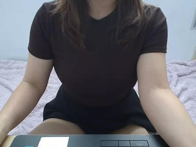 ElenaSex90 from BongaCams