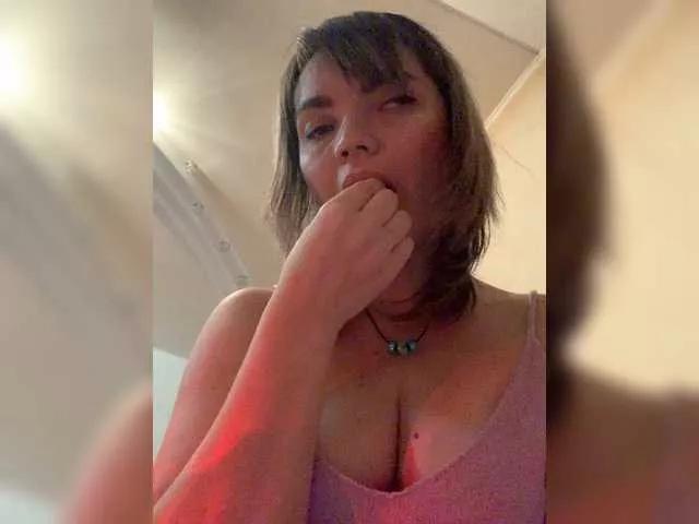 ElizavetaCream webcams show profile image 