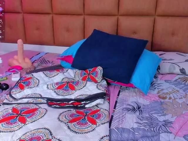 Ella-kelly from BongaCams