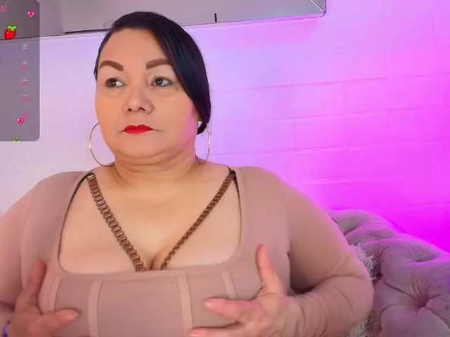EllenaBoobs from BongaCams