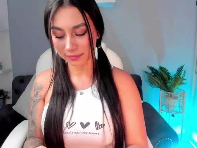 EllieMitchell from BongaCams