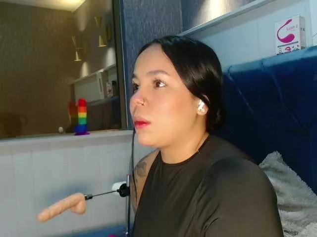Emilyqueen3xx webcams show profile image 
