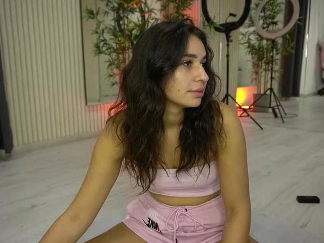 EmmaBlanco from BongaCams