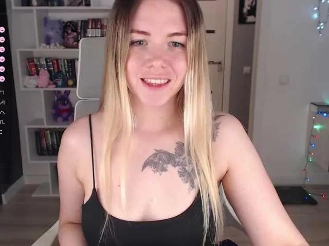 EmmaBryan from BongaCams
