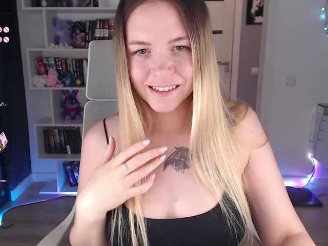 EmmaBryan from BongaCams