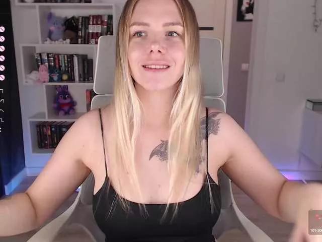 EmmaBryan from BongaCams