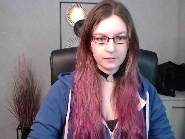 EmmaHeart from BongaCams