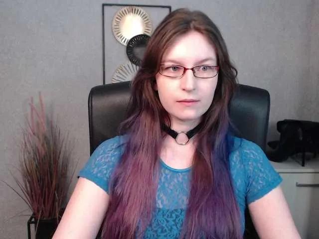 EmmaHeart from BongaCams