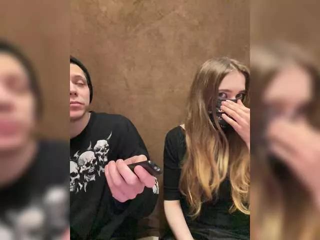 Emmalove13 webcams show profile image 