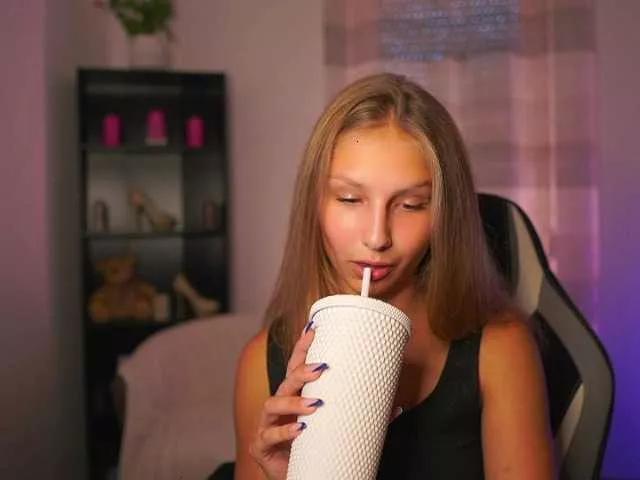 emmiemurray from BongaCams