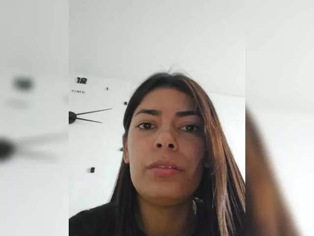 Estefanii-R webcams show profile image 