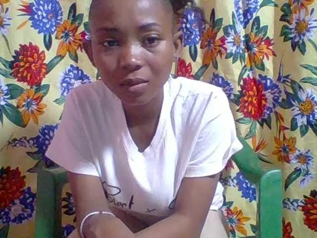 Estelahh from BongaCams