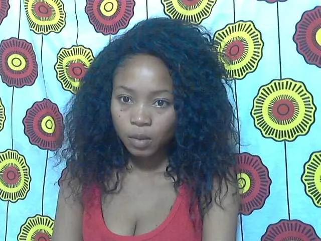 Estelahh from BongaCams