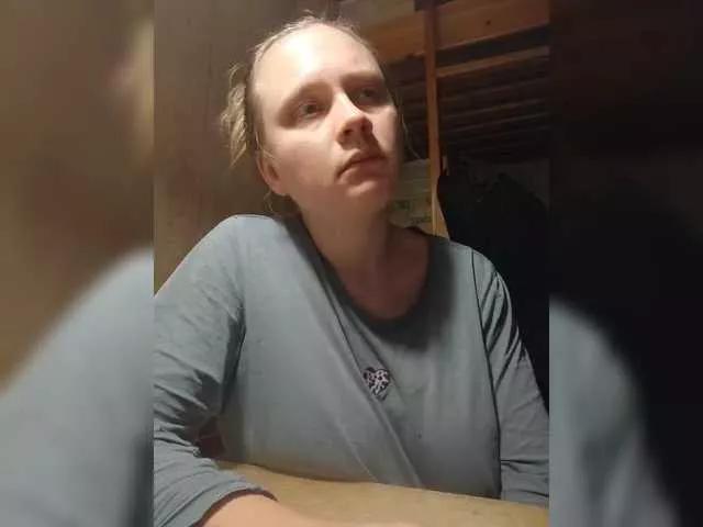 esterjohns from BongaCams