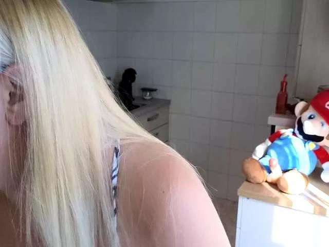 Evalogan24 webcams show profile image 