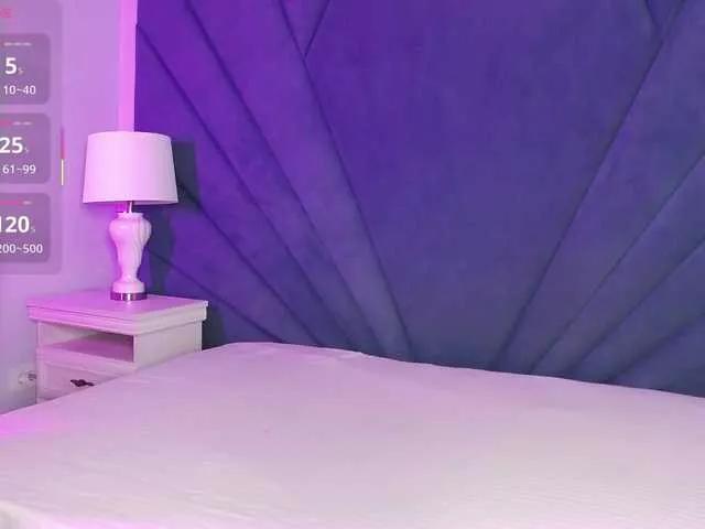 Evelisse from BongaCams
