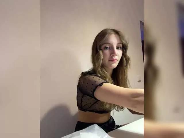 Evelonelfi from BongaCams