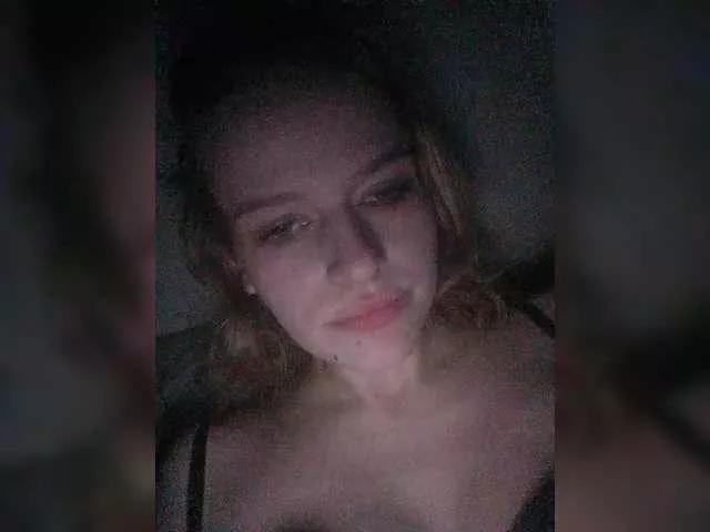 EvelynXKukla from BongaCams