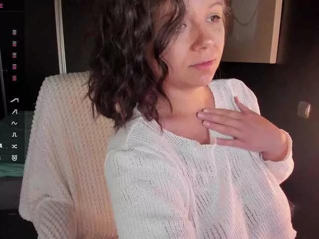 EvePoison from BongaCams