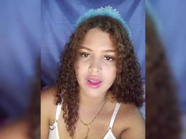 FANNIE22 webcams show profile image 