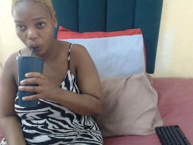 Fatassboodyxx from BongaCams